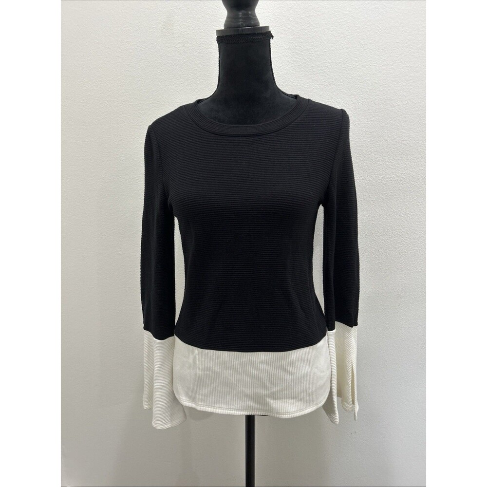 White House Black Market Women XS Sweater Black White Bell-Sleeve Zipper Back